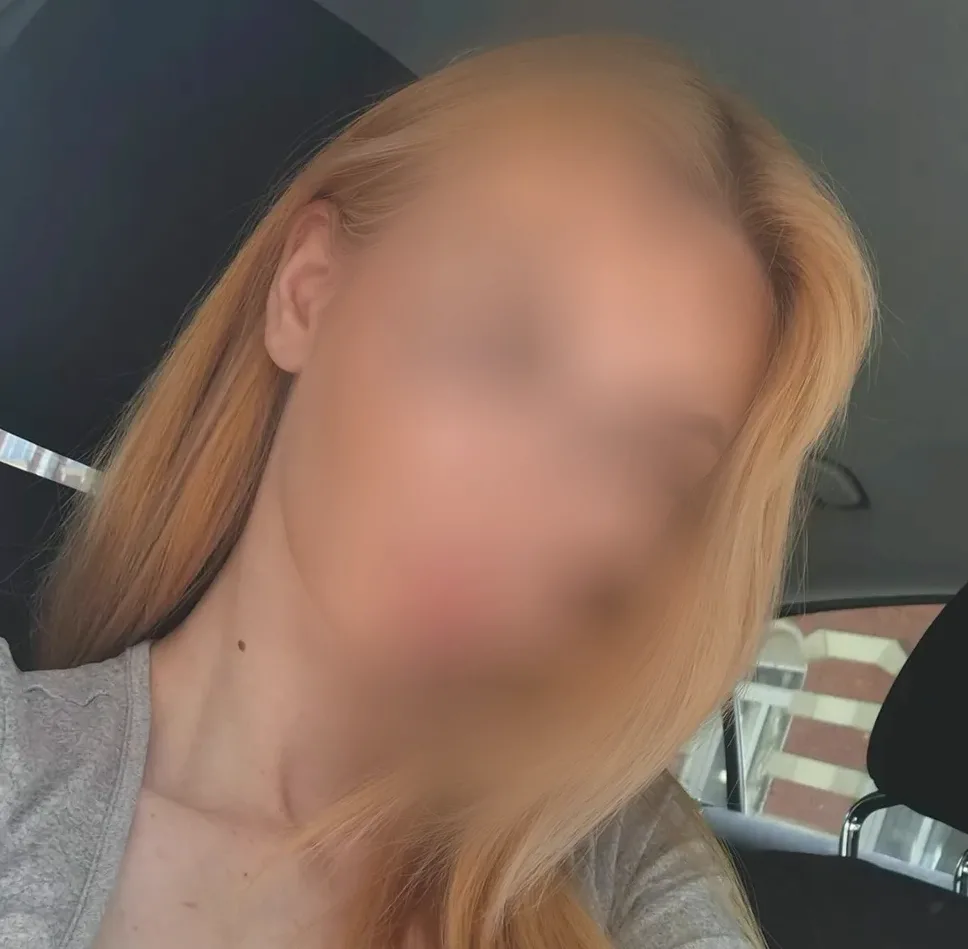 Yasmina, 20 años